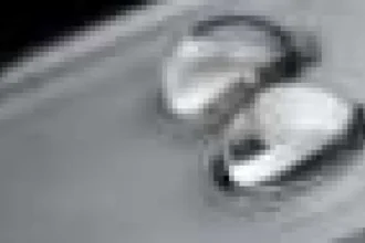 Picăturile alunecătoare indică un mecanism de încărcare dincolo de ionii mobili